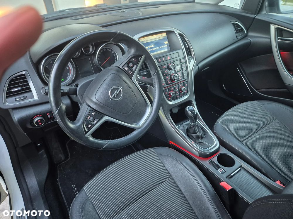 Opel Astra 1.7 CDTI Cosmo - 5
