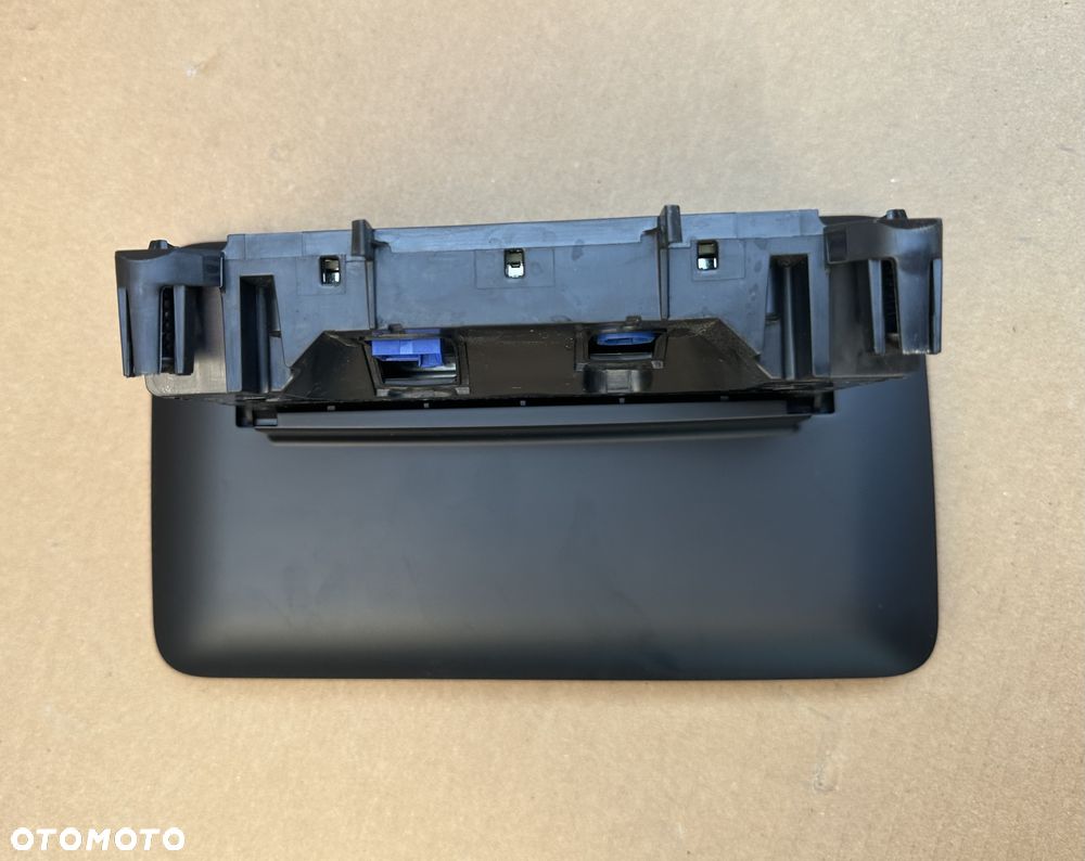 PANELE STEROWANIA MERCEDES-BENZ W 205 - 2