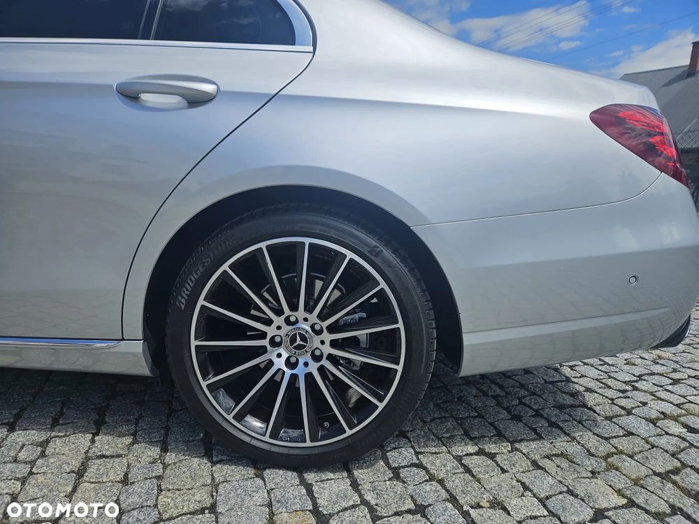 Mercedes-Benz Klasa E 220 d 9G-TRONIC - 15
