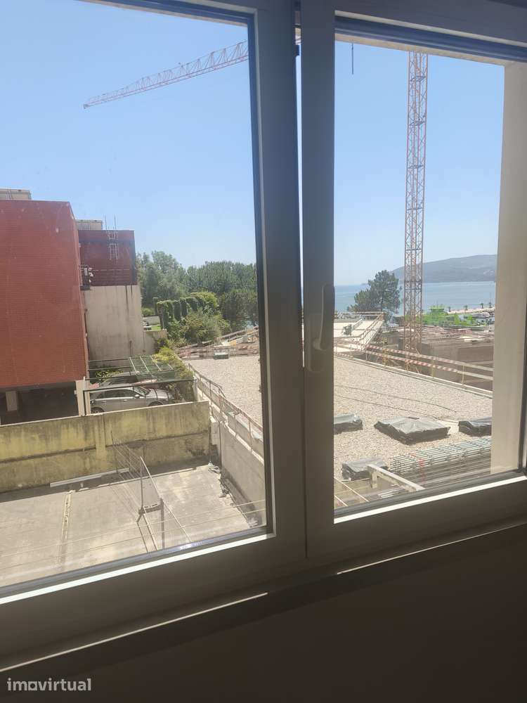 T2 pronto a habitar com elevador e varanda ampla - Grande imagem: 4/20