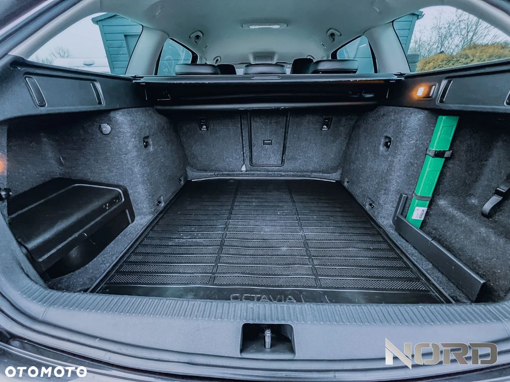 Skoda Octavia 2.0 TDI 4x4 DSG Style - 32