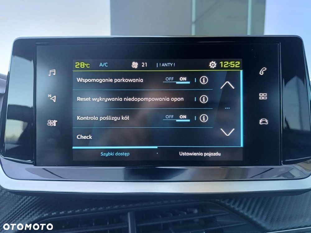 Peugeot 2008 Allure Pack - 32