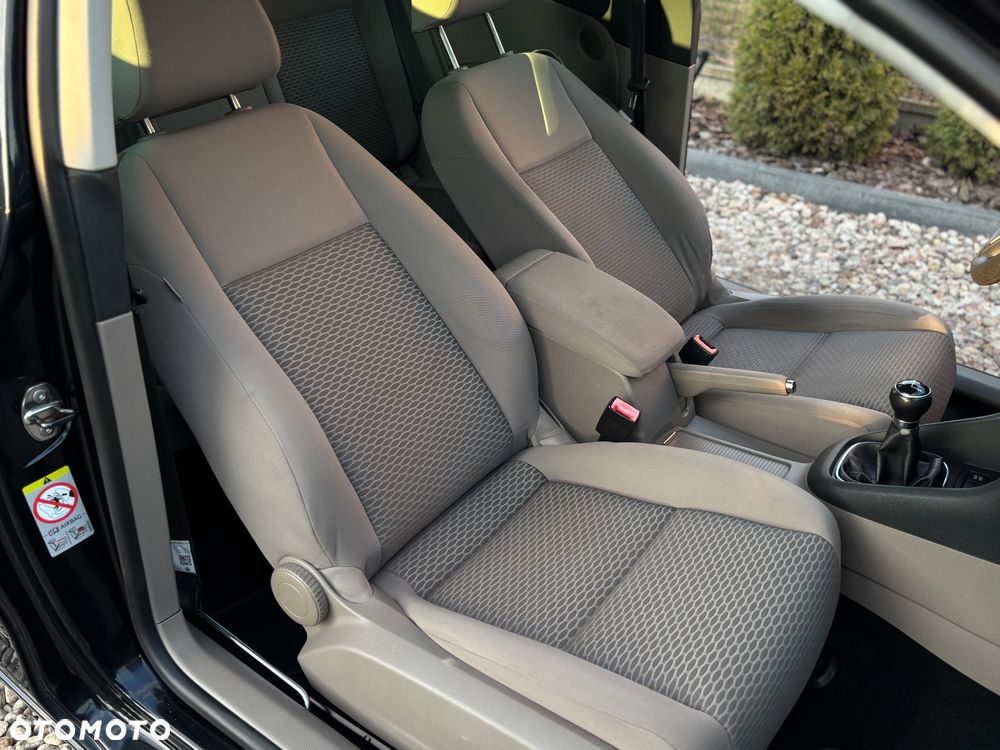 Volkswagen Golf 1.6 United - 13