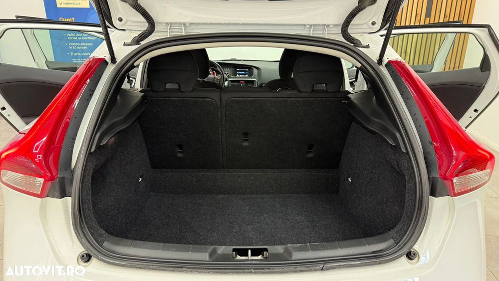 Volvo V40 T2 - 15