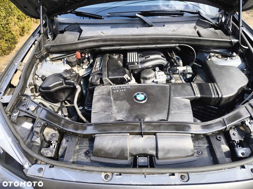 BMW X1 sDrive18i - 19