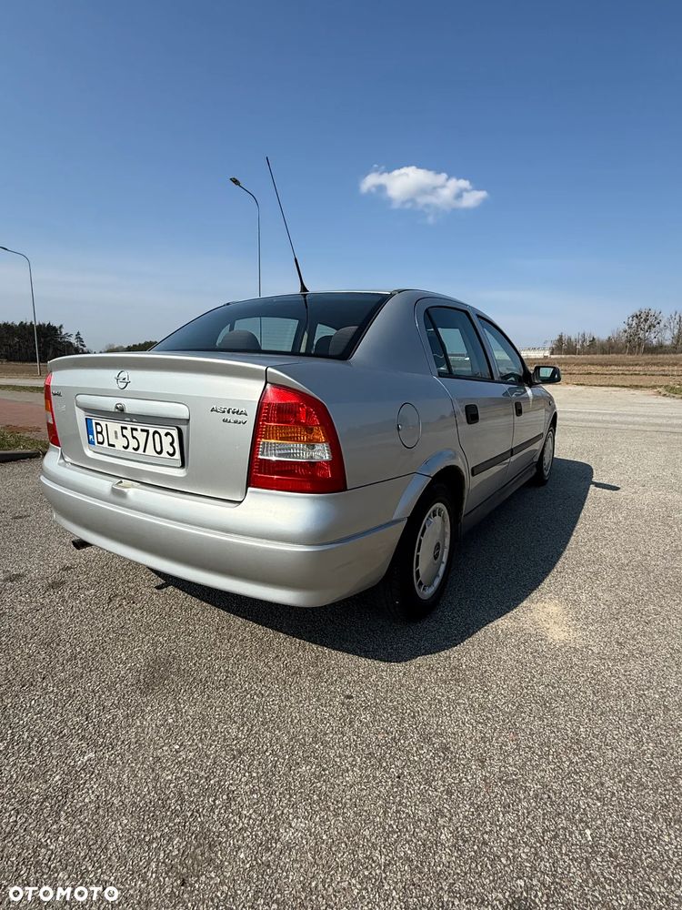 Opel Astra 1.6 16V 100 - 6