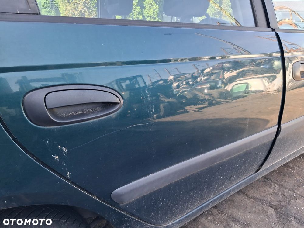TOYOTA AVENSIS T22 LIFT LAK 653 DRZWI PRAWY TYL - 4