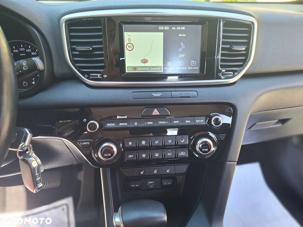 Kia Sportage - 12