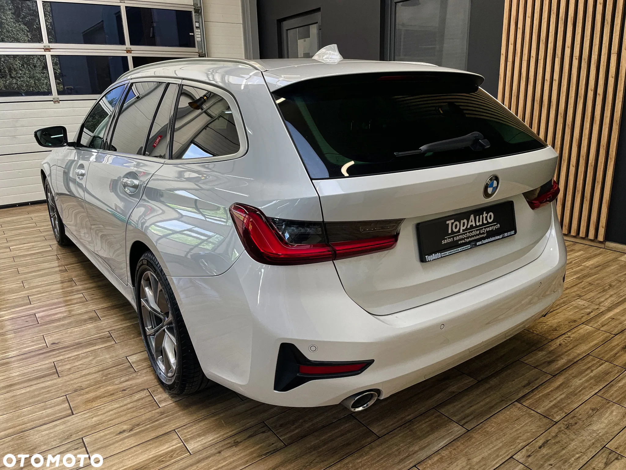 BMW Seria 3 320d Touring - 8