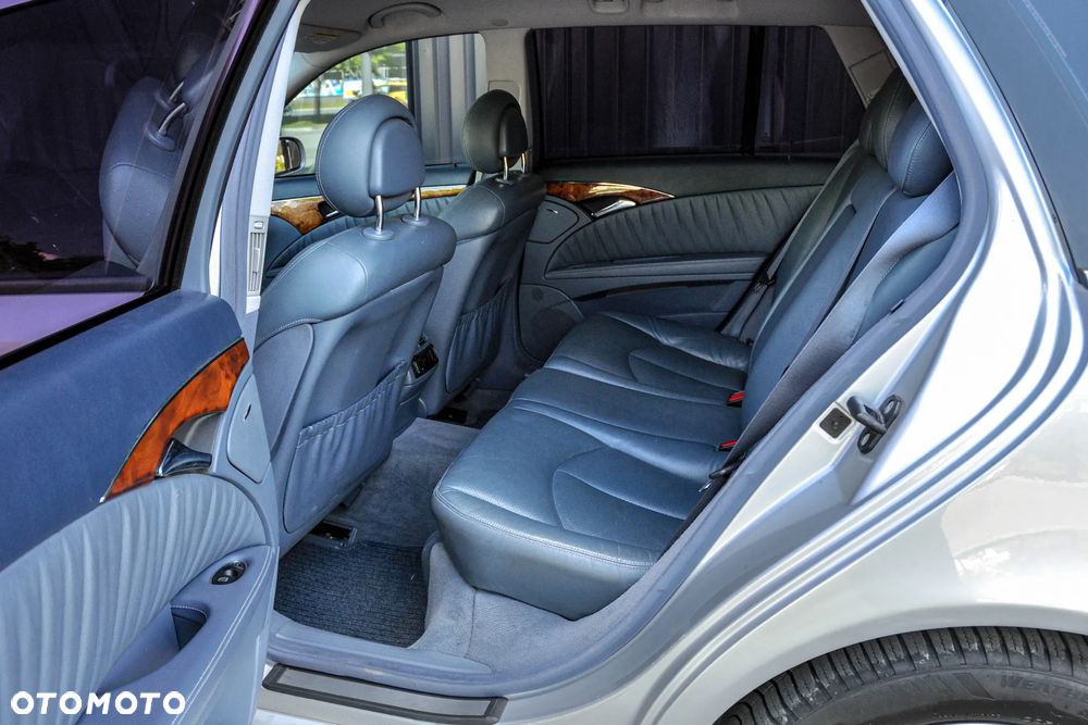 Mercedes-Benz Klasa E 350 4-Matic T Avantgarde - 8