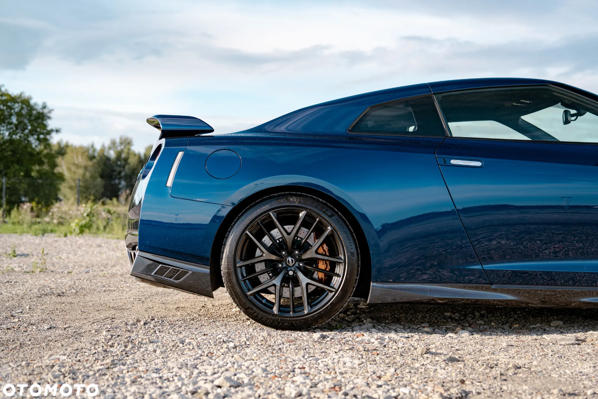 Nissan GT-R Prestige - 8