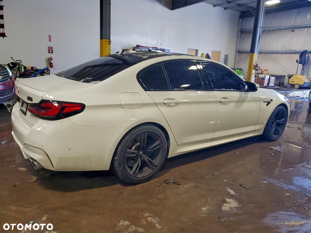 BMW M5 - 4