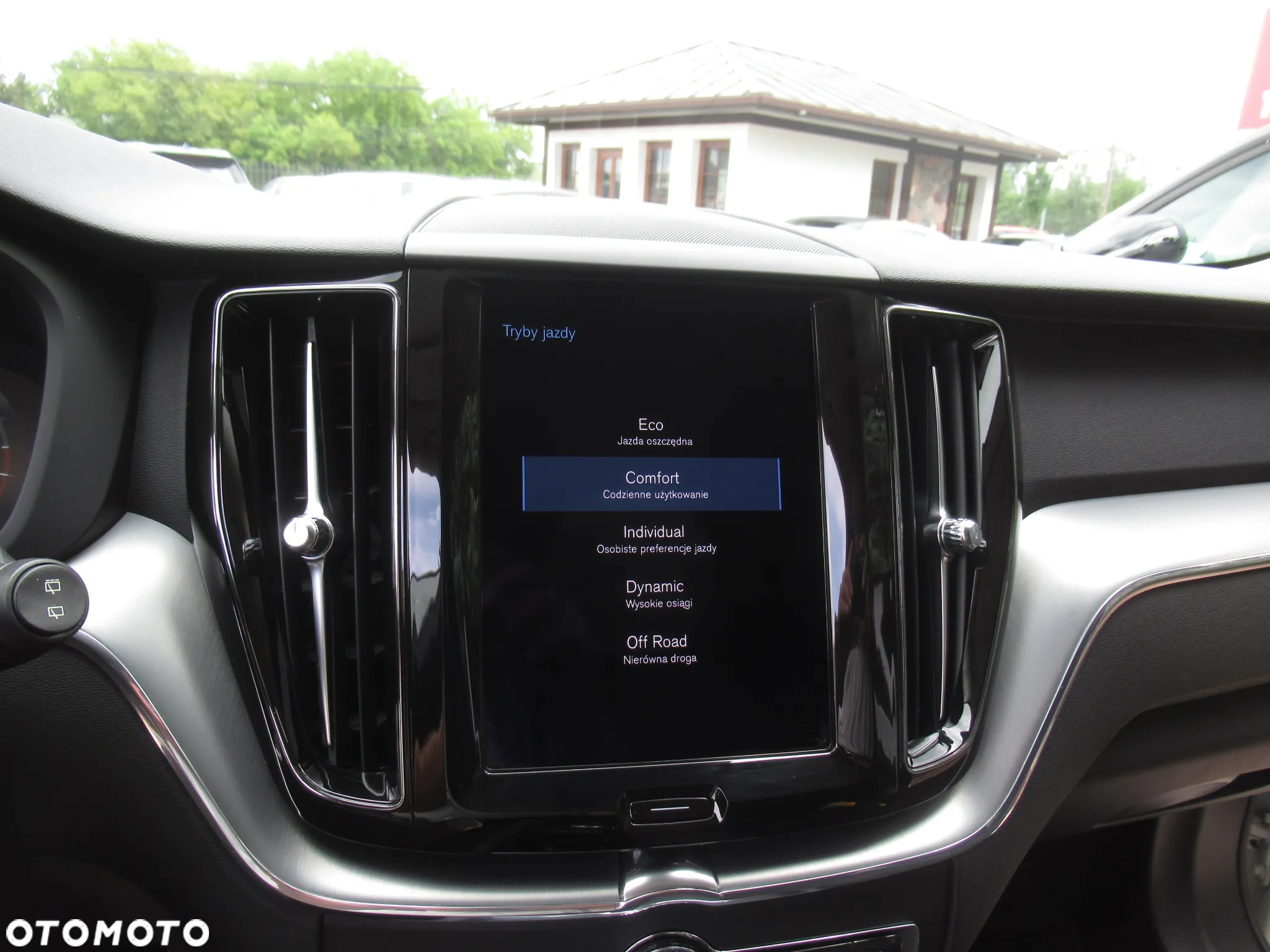 Volvo XC 60 B4 B Momentum - 20