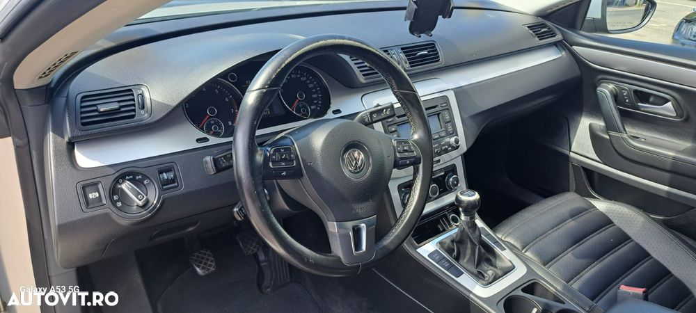 Volkswagen Passat CC - 12