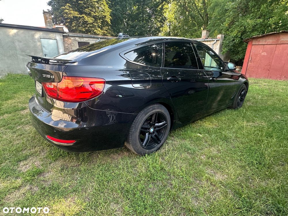 BMW Seria 3 318d - 5