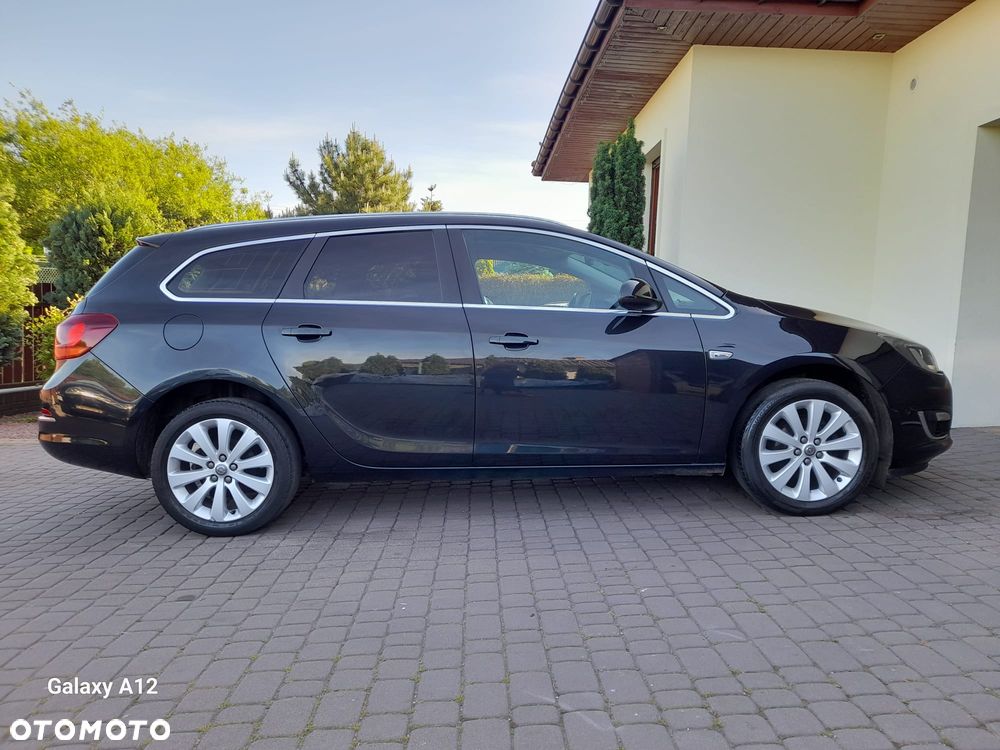 Opel Astra 1.4 Turbo Exklusiv - 10