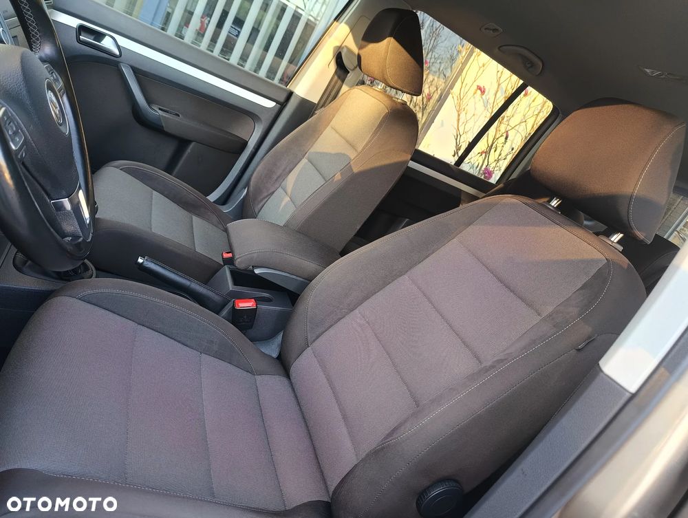 Volkswagen Touran 1.4 TSI STYLE - 30