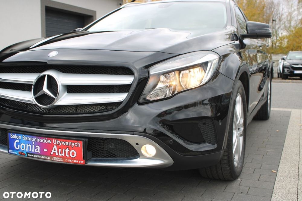 Mercedes-Benz GLA - 16