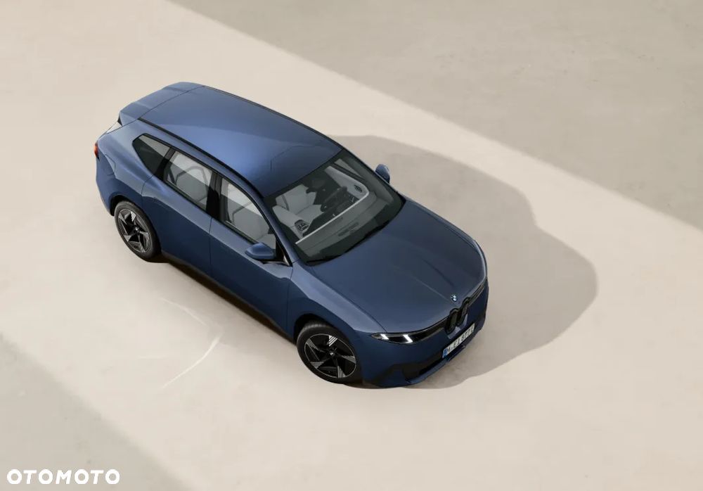 BMW iX3 - 8