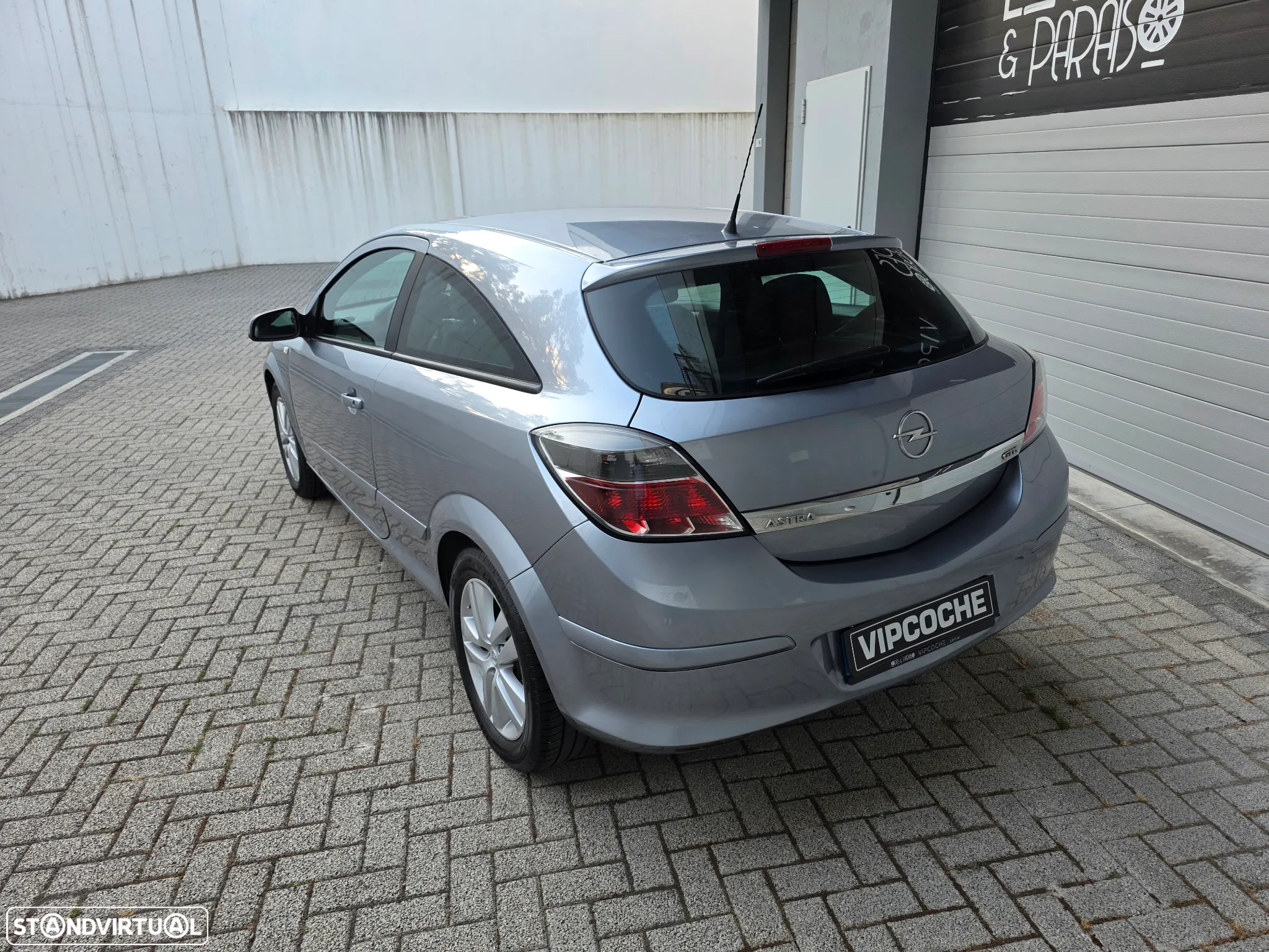 Opel Astra GTC 1.3 CDTi - 30