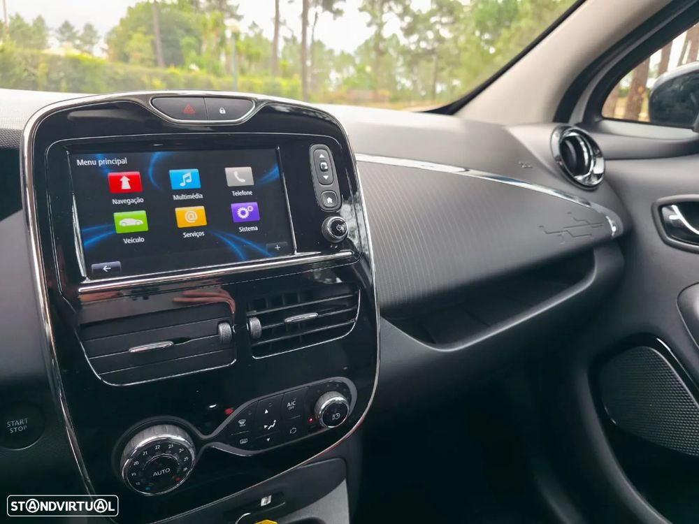 Renault Zoe (c/ Bateria) 41 kwh Life c/ LIMITED Pack - 14