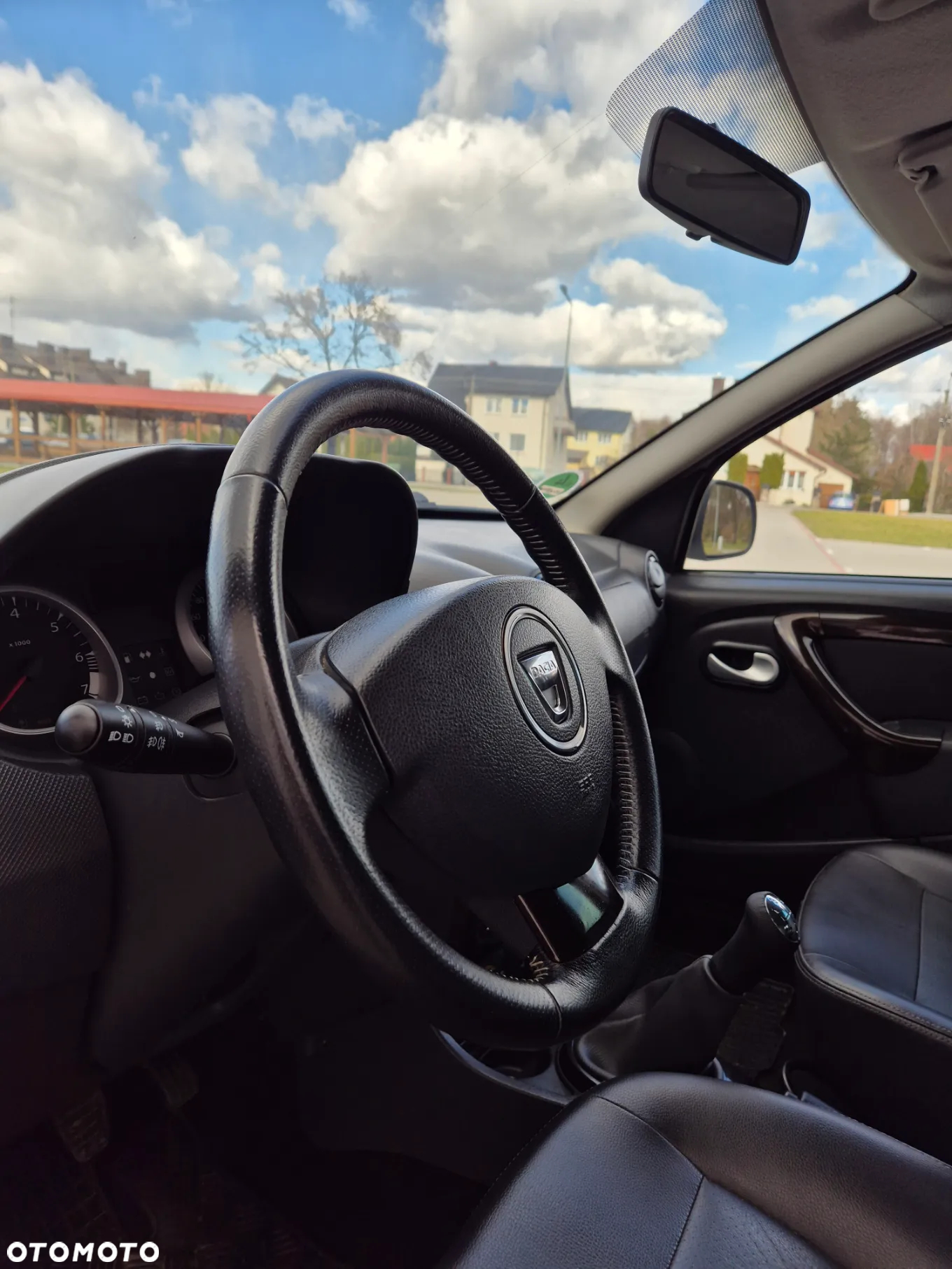 Dacia Duster 1.6 16V 4x2 Prestige - 8