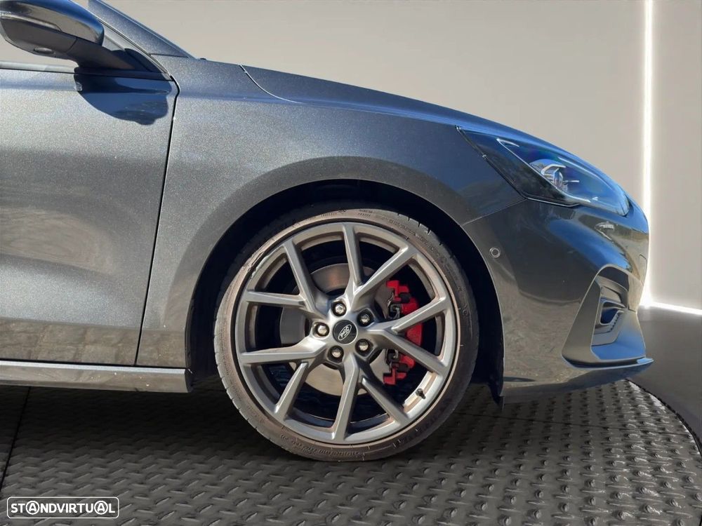 Ford Focus 2.3 EcoBoost S&S ST - 25