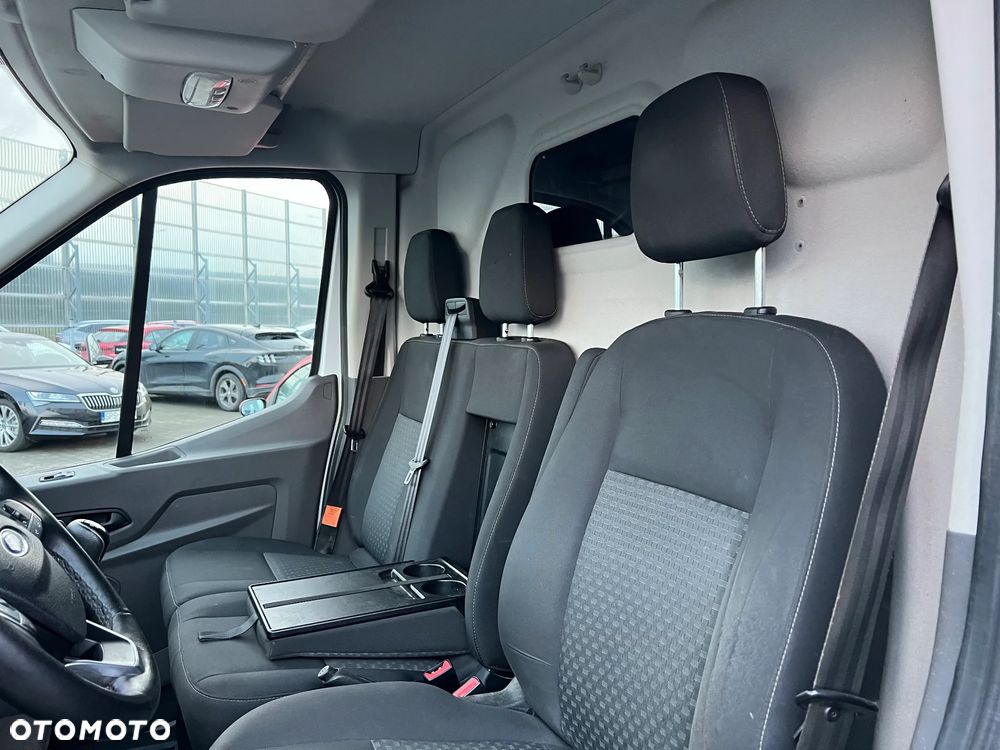 Ford Transit - 23