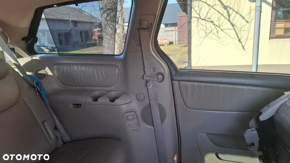 Toyota Sienna - 19