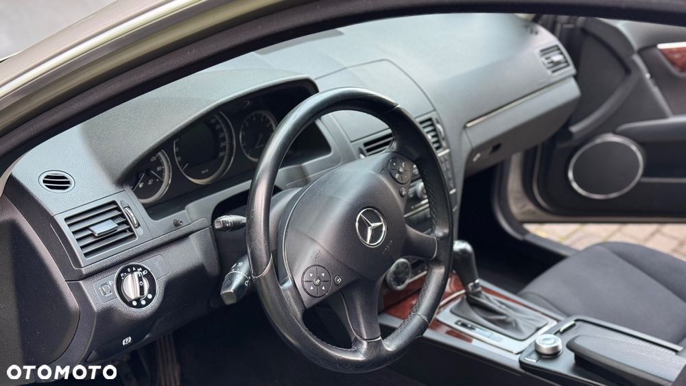 Mercedes-Benz Klasa C - 16