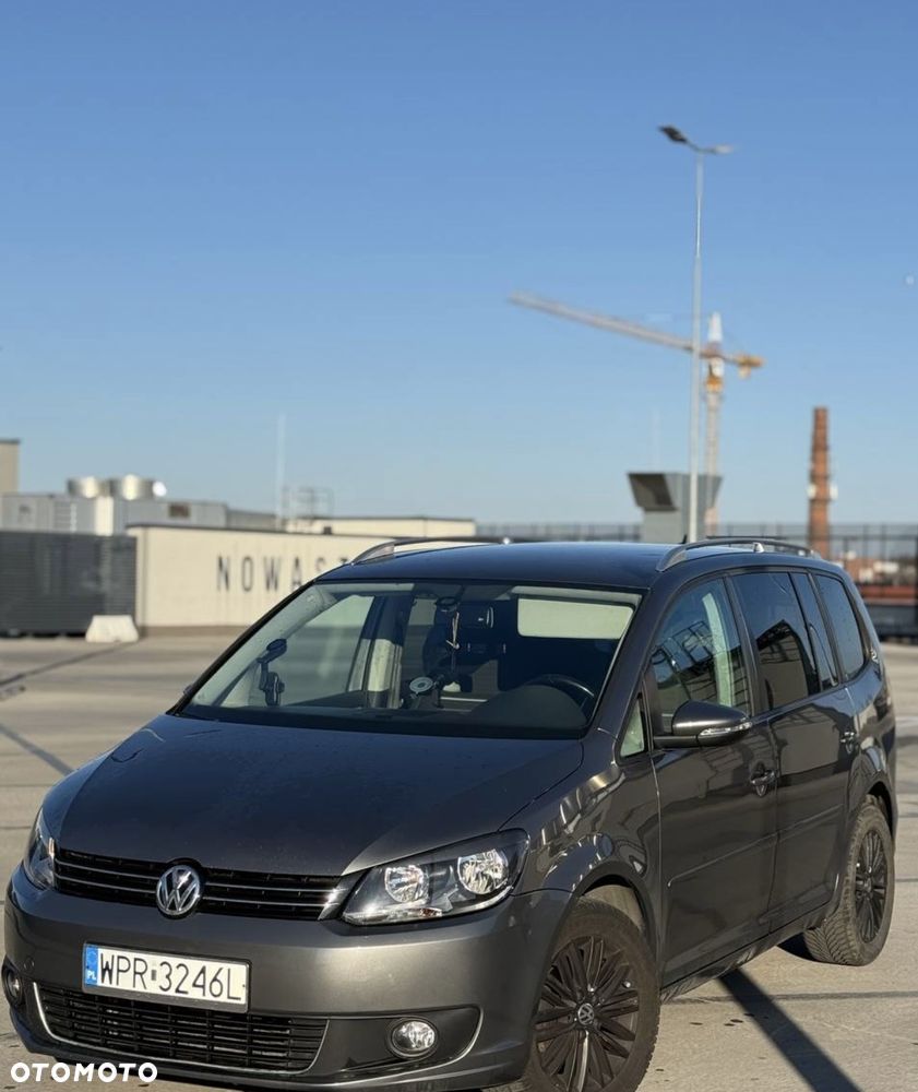 Volkswagen Touran 1.6 TDI DPF Comfortline - 1