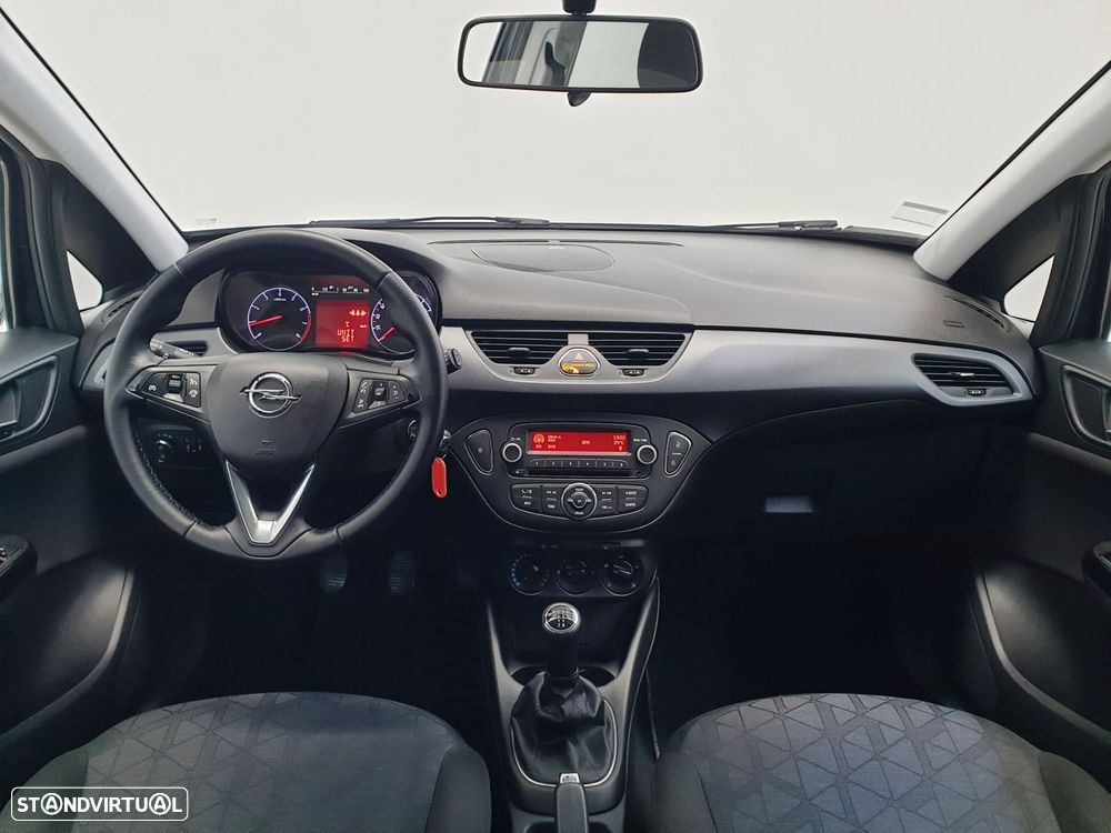 Opel Corsa 1.2 120 Anos - 11