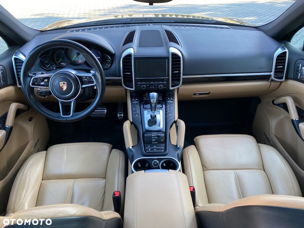 Porsche Cayenne ver-s-e--hybrid-platinum-edition - 21