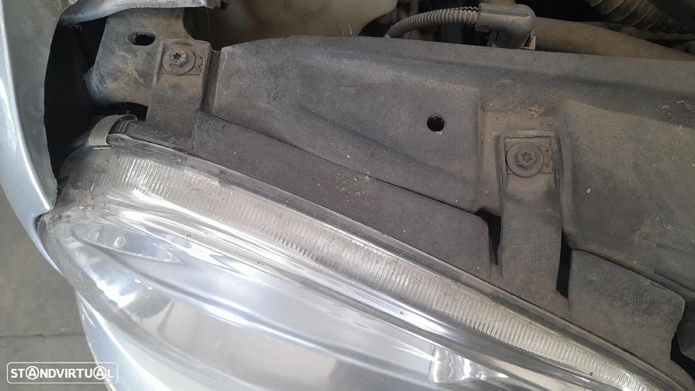 Ótica / farol direita VOLKSWAGEN Golf IV (1J1) - 3