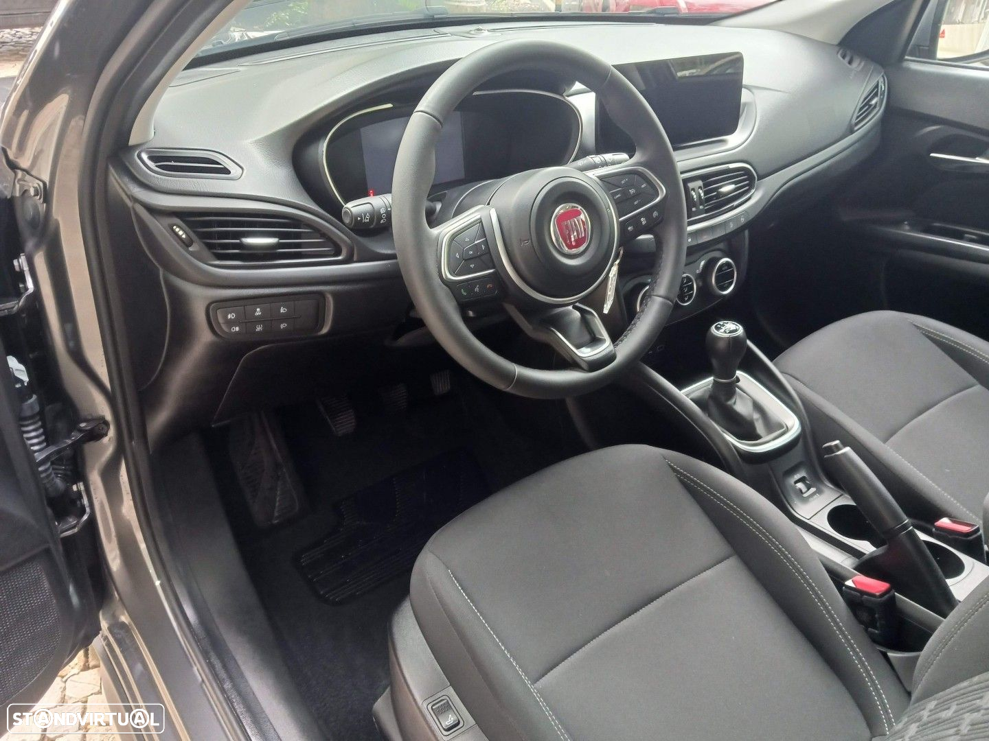Fiat Tipo Station Wagon Cross 1.0 GSE T3 Cross - 29