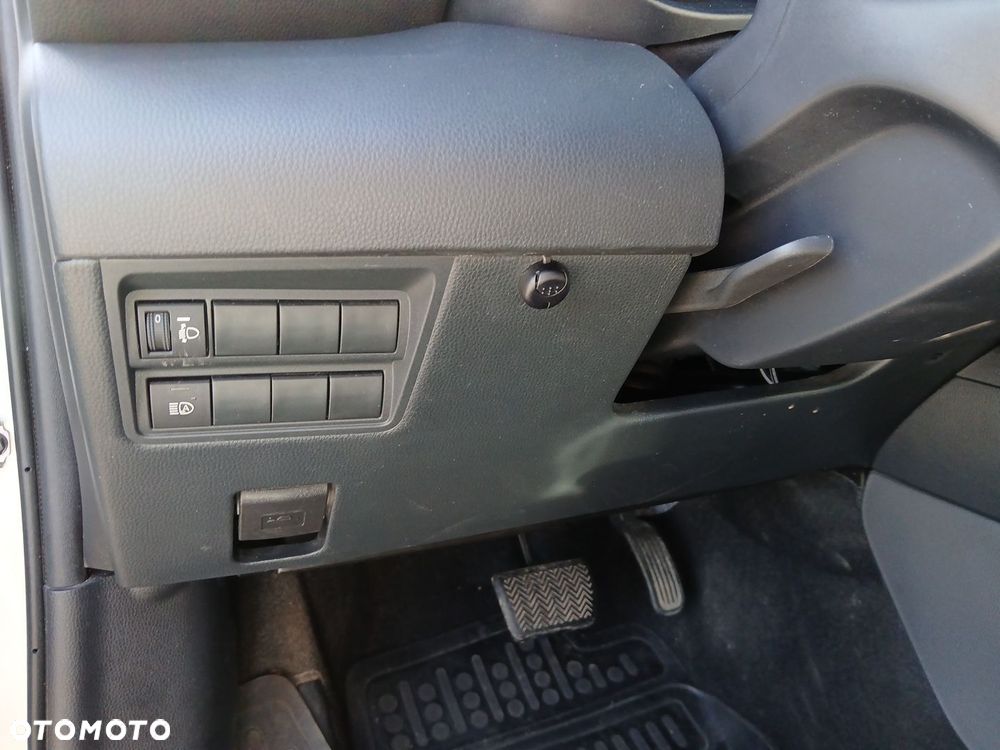 Toyota Yaris Hybrid 1.5 Comfort - 22
