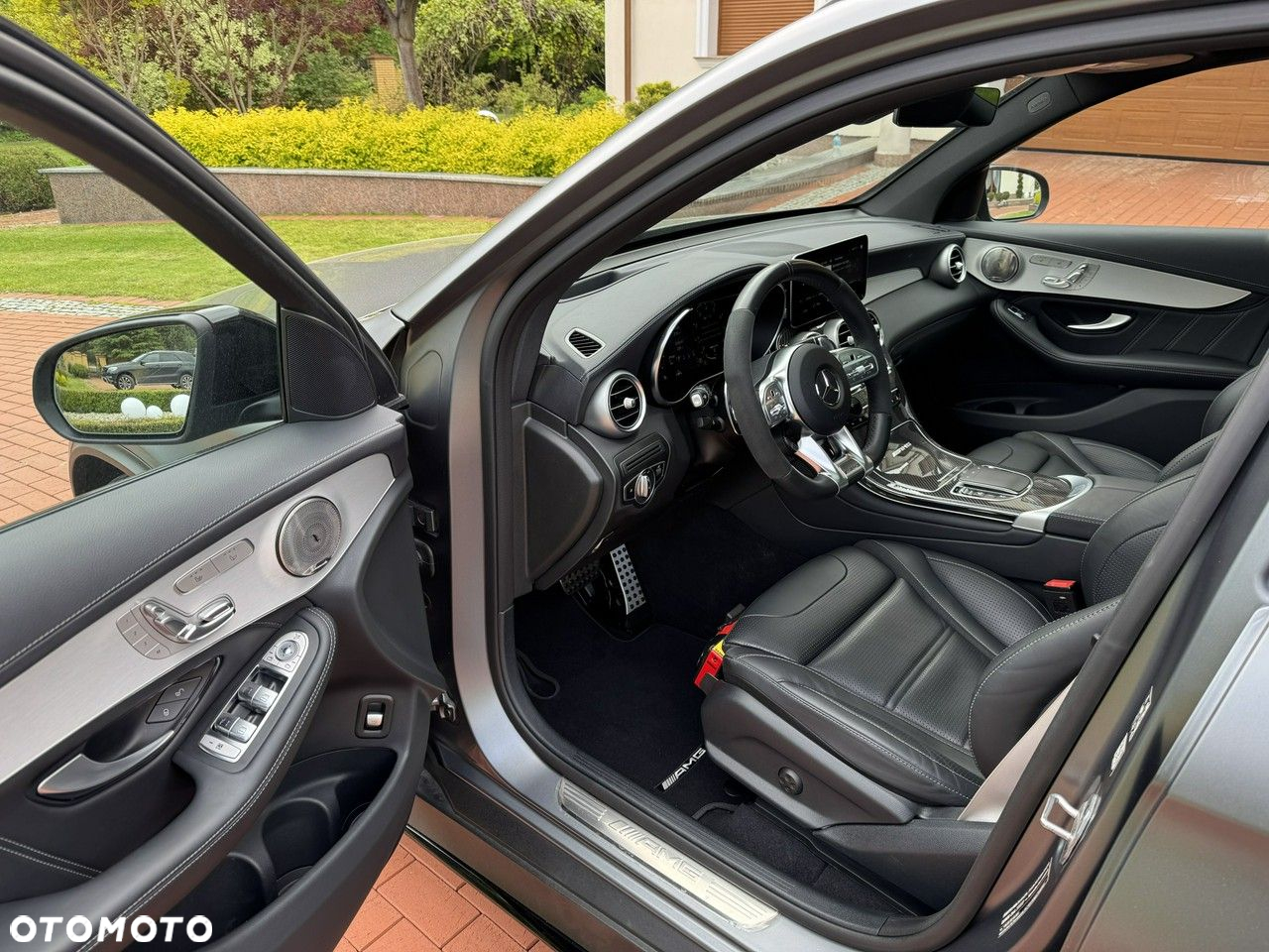 Mercedes-Benz GLC - 22