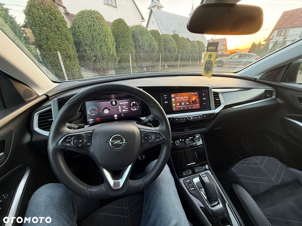 Opel Grandland 1.2 T GS S&S - 14