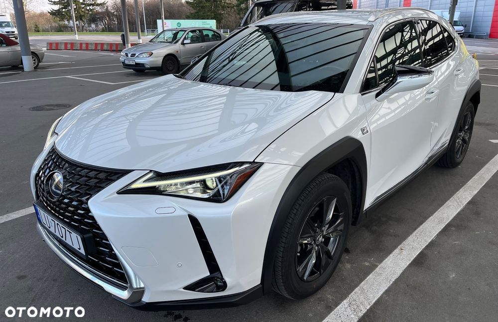 Lexus UX - 16