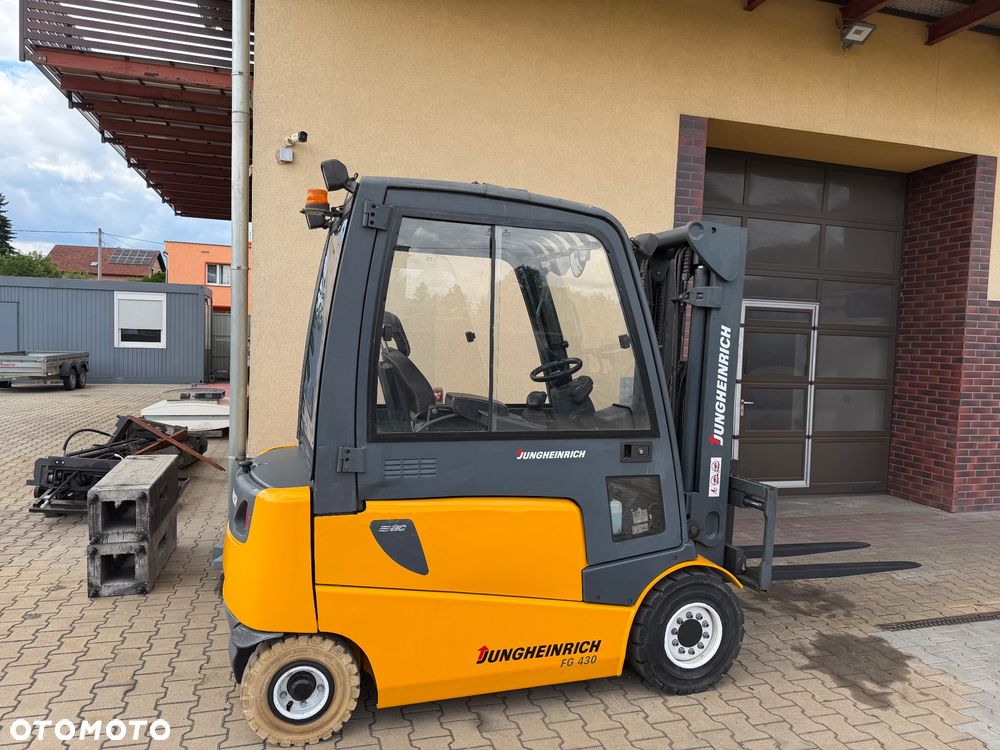 Jungheinrich EFG430 - 7