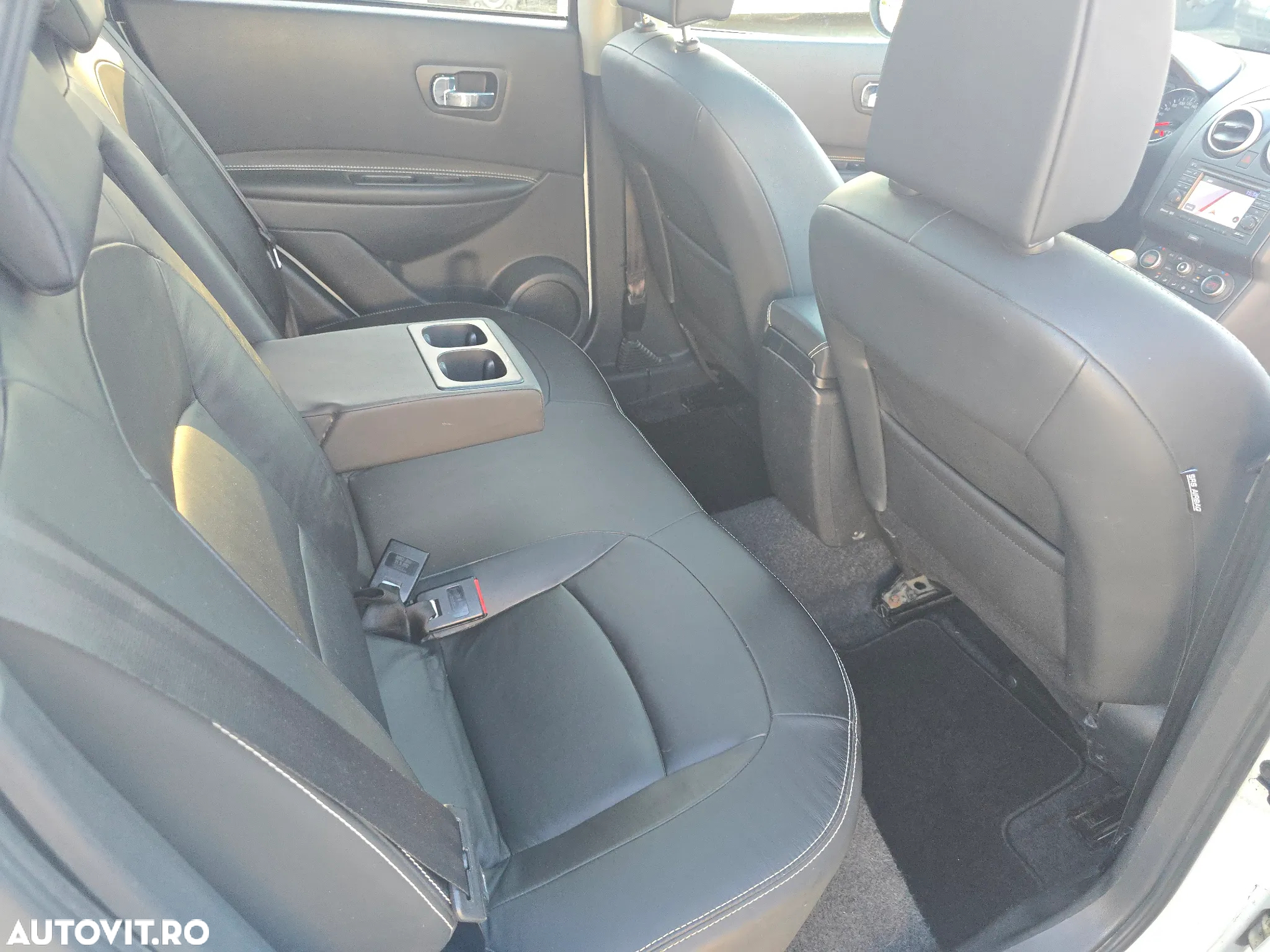 Nissan Qashqai 1.6 DCI ALL-MODE 4x4i TEKNA+ - 9