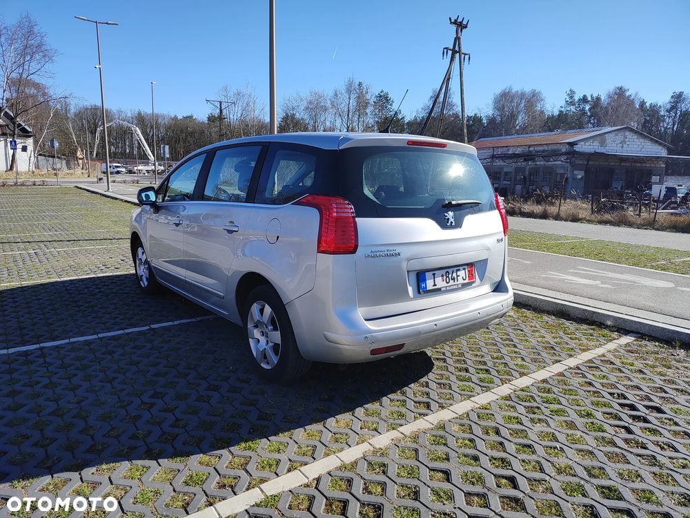 Peugeot 5008 1.6 THP Active 7os - 6