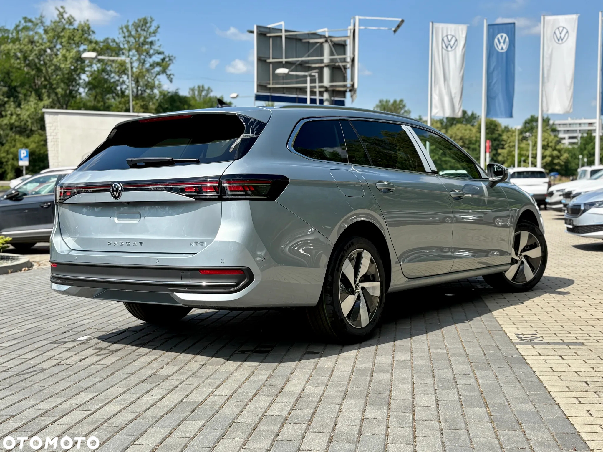 Volkswagen Passat 1.5 TSI ACT mHEV Business Plus DSG - 9