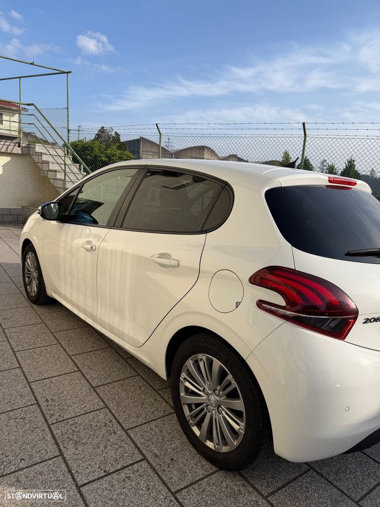 Peugeot 208 1.2 PureTech Style - 2