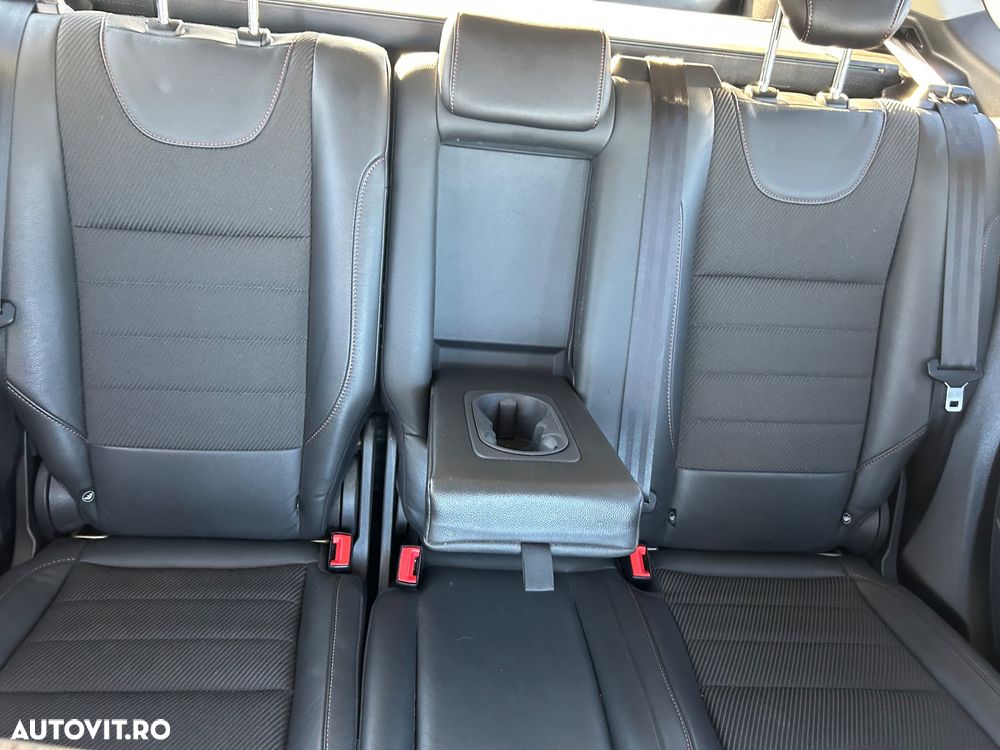 Ford Kuga - 21
