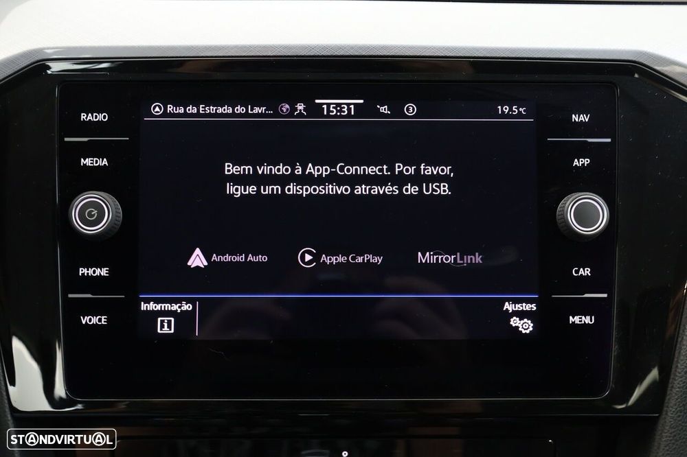 VW Passat Variant 2.0 TDi Business DSG - 20