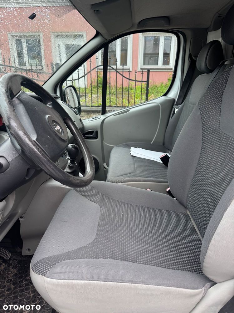 Opel Vivaro - 9