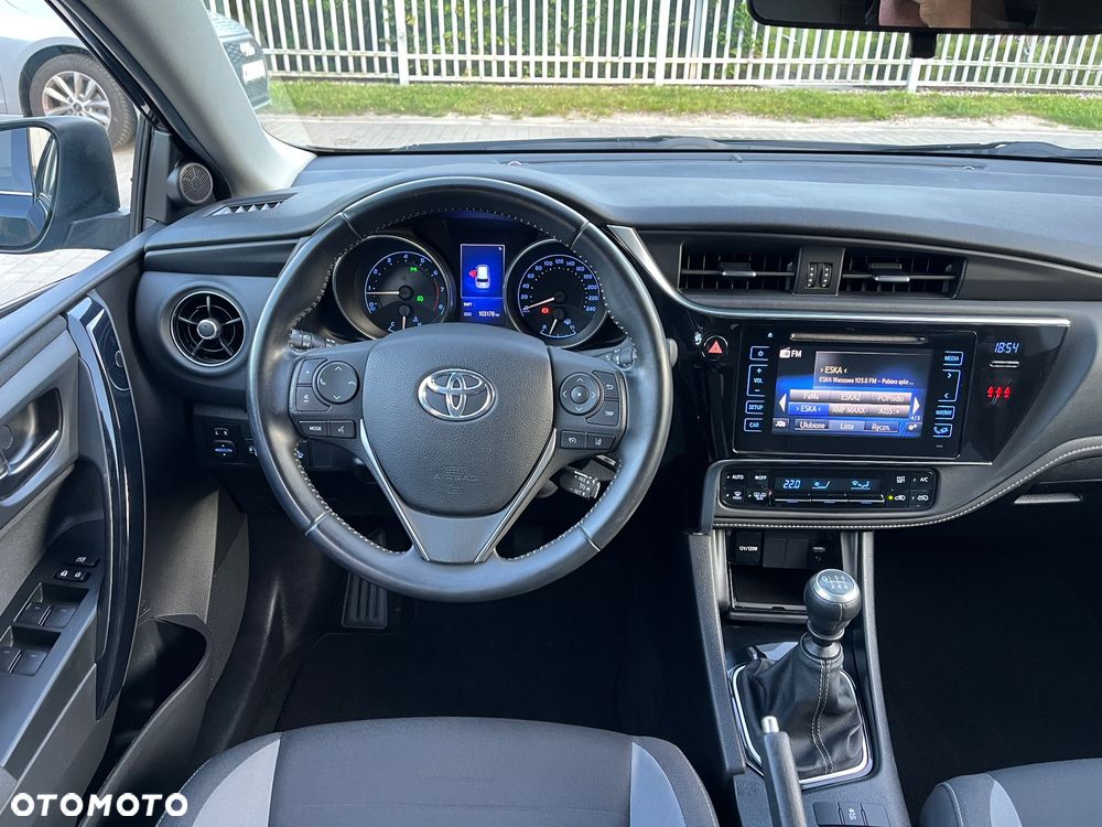 Toyota Auris 1.33 VVT-i Sprint - 23