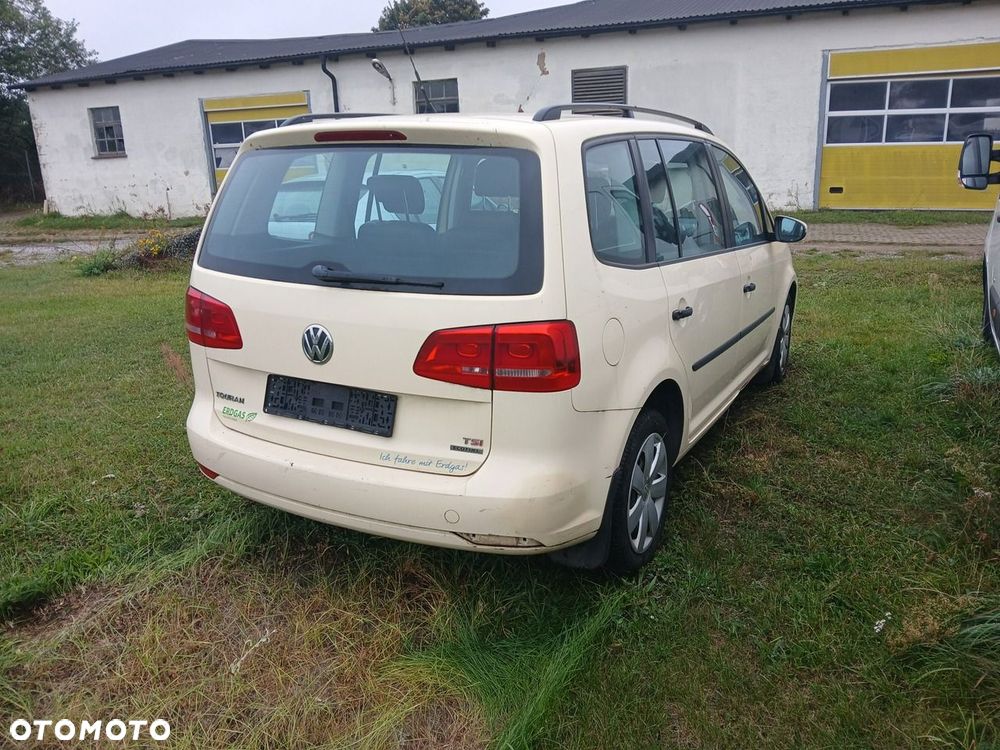 Volkswagen Touran 1.4 TGI BlueMotion Comfortline - 5