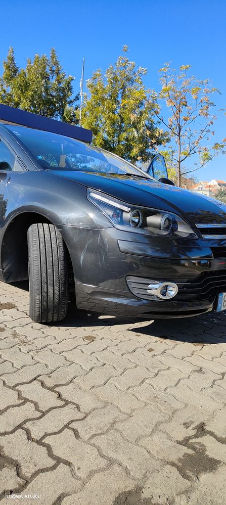 Citroën C4 1.6 HDi 110 Exclusive - 24